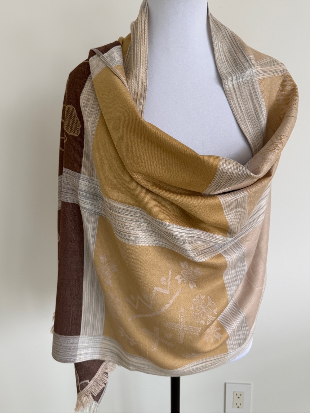 PASHMINA Reversible Oversized Pashmina Silk Blend Jacquard Neutral Travel Luxury